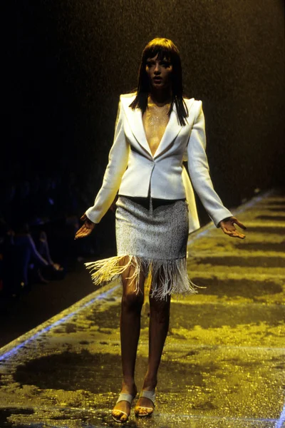 Look 93